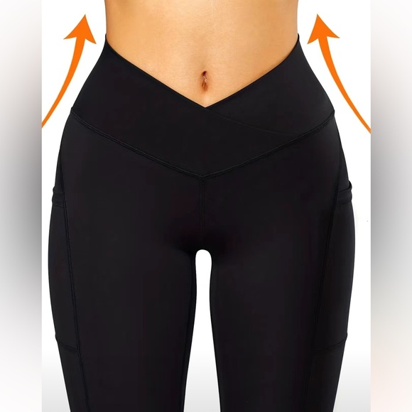 NEW V waist black pocketed yoga stretch pants - Picture 3 of 9